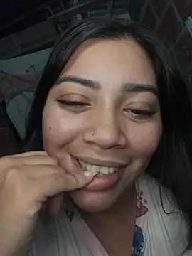 Snapshot of Sophia_Brunett chatting on November 2025 04:37:01 AM Sophia Brunett online show from November 2025 04:37:01 AM