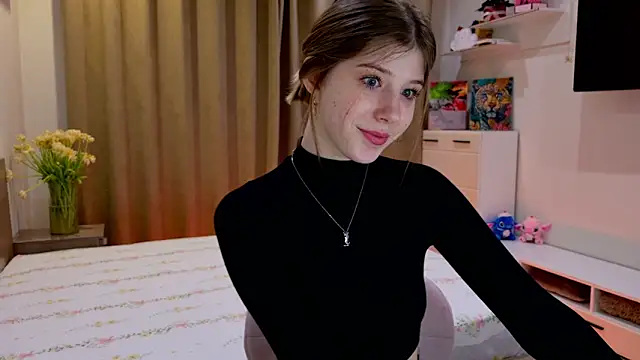 Bella amory online show from February 2026 06:06:01 PM