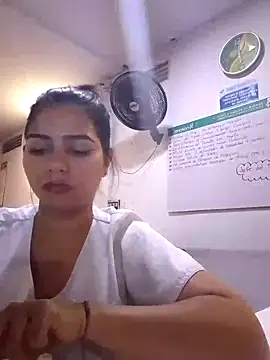 Snapshot of yess_Hotnurse chatting on February 2025 11:03:02 PM yess Hotnurse online show from February 2025 11:03:02 PM