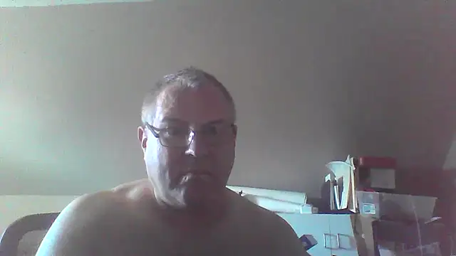 Snapshot of mkestr69 chatting on October 2025 05:12:02 PM mkestr69 online show from October 2025 05:12:02 PM