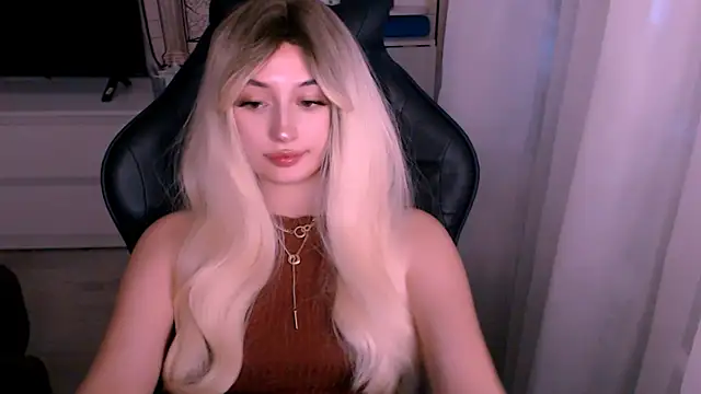 beauty blonde online show from October 2025 01:06:02 AM