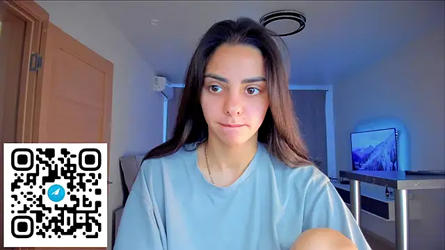 EmiliaZen online show from November 2025 11:58:01 AM