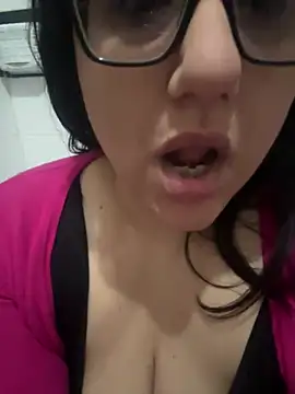 daianaspencer online show from March 2025 08:40:01 AM