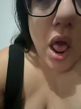 daianaspencer online show from November 2025 07:29:02 AM