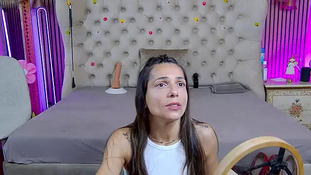 Snapshot of PlayfulShow chatting on May 2026 10:55:01 AM PlayfulShow online show from May 2026 10:55:01 AM