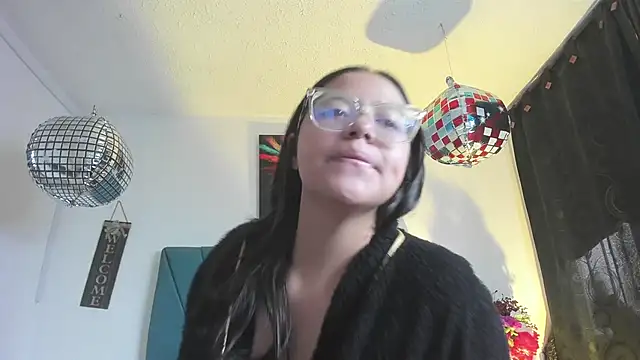 Snapshot of Ariel_star1 chatting on April 2026 01:28:01 PM Ariel star1 online show from April 2026 01:28:01 PM