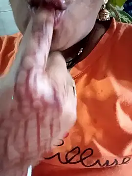 sonicute08 online show from September 2025 04:58:02 AM