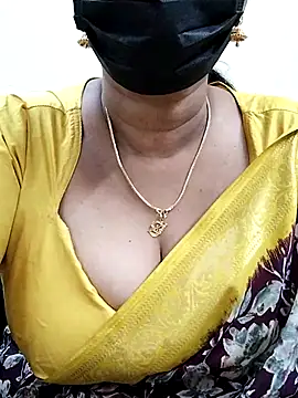 Snapshot of niiveditha chatting on February 2025 11:05:01 PM niiveditha online show from February 2025 11:05:01 PM