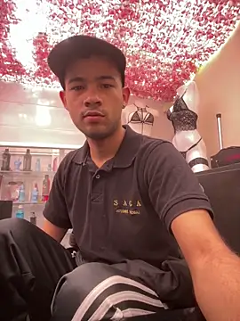 Snapshot of Twink_X chatting on March 2025 04:57:02 PM Twink X online show from March 2025 04:57:02 PM