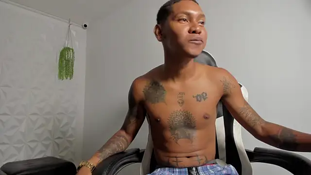 Snapshot of blackdirty420 chatting on December 2025 08:39:01 PM blackdirty420 online show from December 2025 08:39:01 PM