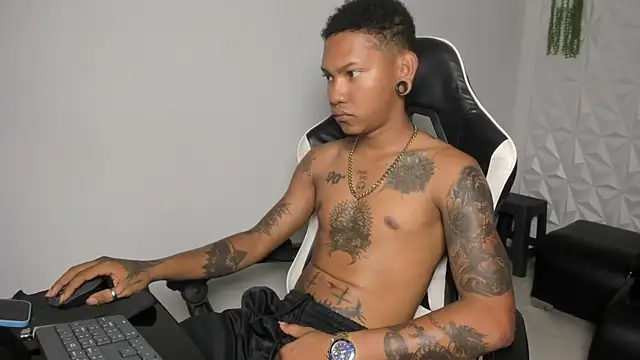 Snapshot of blackdirty420 chatting on February 2026 02:01:02 PM blackdirty420 online show from February 2026 02:01:02 PM