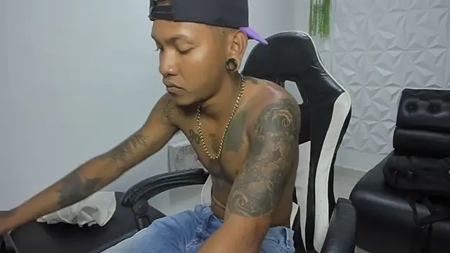 Snapshot of blackdirty420 chatting on February 2026 03:52:02 PM blackdirty420 online show from February 2026 03:52:02 PM