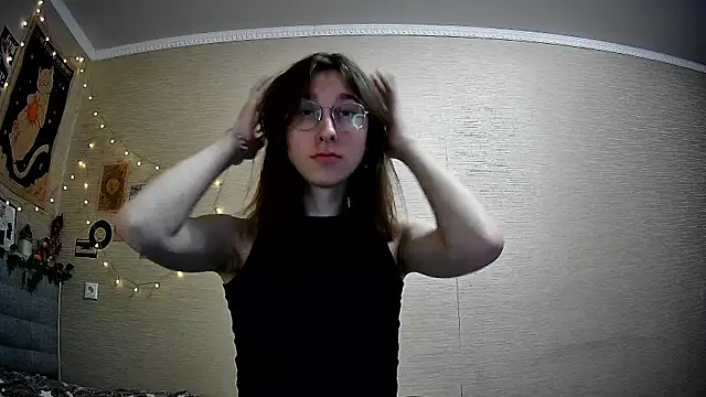 Snapshot of tangerine4dreams chatting on February 2025 07:49:02 AM tangerine4dreams online show from February 2025 07:49:02 AM