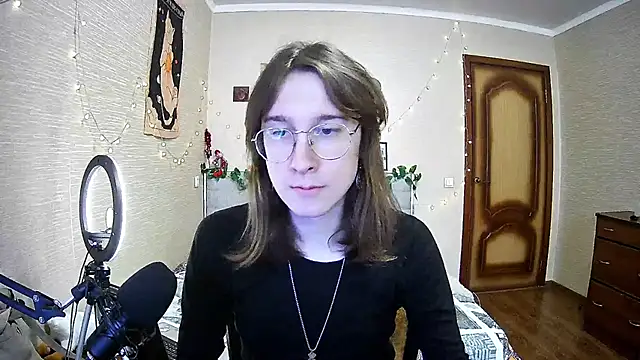 Snapshot of tangerine4dreams chatting on February 2025 10:15:02 AM tangerine4dreams online show from February 2025 10:15:02 AM