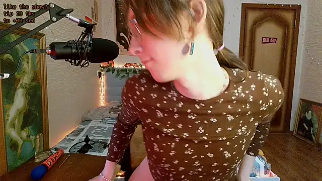 Snapshot of tangerine4dreams chatting on March 2025 11:49:02 AM tangerine4dreams online show from March 2025 11:49:02 AM