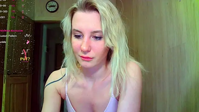 Caramel piegirl online show from April 2026 10:12:02 PM