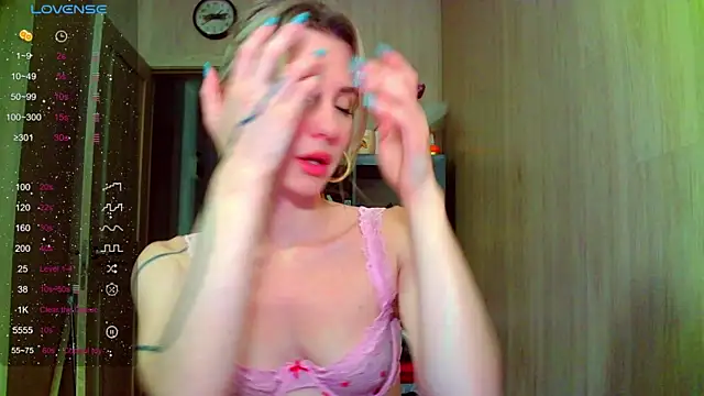 Caramel piegirl online show from July 2026 09:45:02 PM