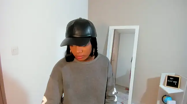 enyelsalas2 online show from March 2025 08:53:01 PM