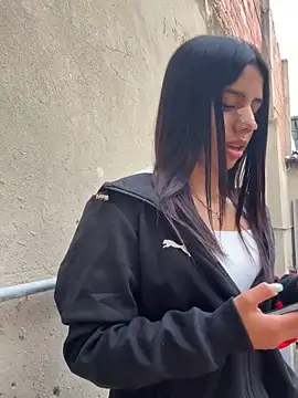 Laura-Khalifa online show from February 2025 10:36:01 PM