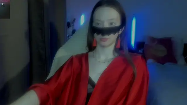 holyharlot online show from February 2025 03:40:01 PM