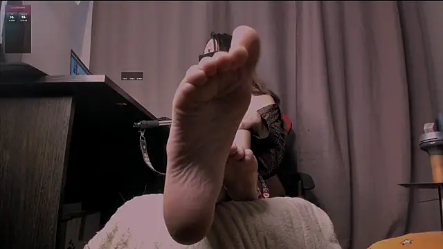 holyharlot online show from September 2025 02:22:01 PM