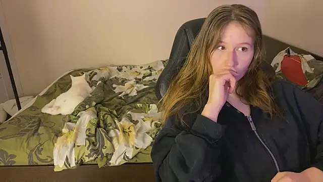 Snapshot of Sabrinaanddaniel chatting on October 2025 06:45:02 PM Sabrinaanddaniel online show from October 2025 06:45:02 PM