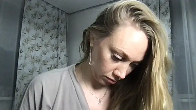 Engel 13 online show from February 2025 07:19:02 PM