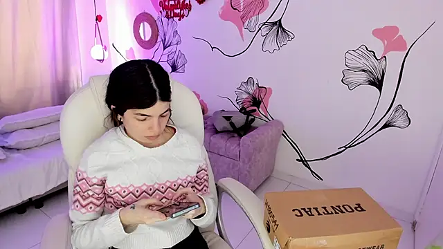 Snapshot of Isabela_Fiorelli chatting on February 2026 01:29:02 PM Isabela Fiorelli online show from February 2026 01:29:02 PM