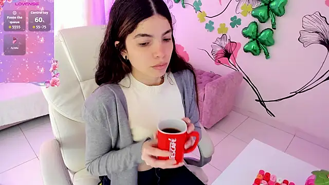 Isabela Fiorelli online show from March 2026 01:17:01 PM