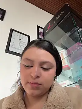 Snapshot of Cute_Angell_ chatting on October 2025 01:34:02 PM Cute Angell online show from October 2025 01:34:02 PM