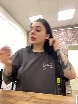 Snapshot of MaeveMoon chatting on February 2026 07:20:01 PM MaeveMoon online show from February 2026 07:20:01 PM