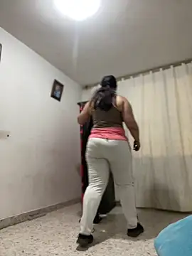 Carola-Ross online show from December 2025 05:43:02 PM