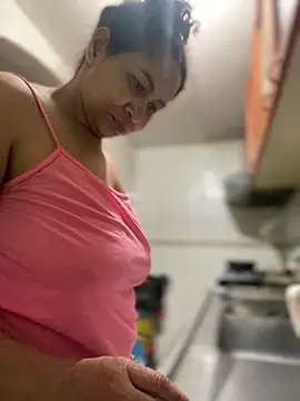 Carola-Ross online show from April 2026 03:49:01 PM