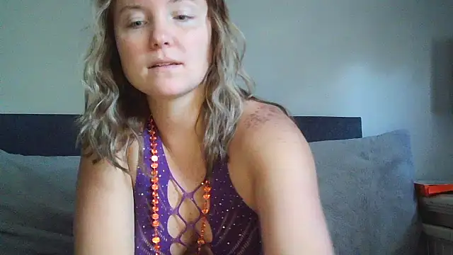 sexiirose22 online show from October 2025 04:19:02 PM