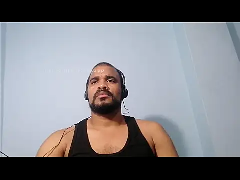 Snapshot of YOX22 chatting on March 2025 05:35:01 AM YOX22 online show from March 2025 05:35:01 AM