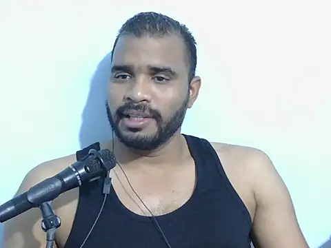 Snapshot of YOX22 chatting on September 2025 05:13:01 AM YOX22 online show from September 2025 05:13:01 AM