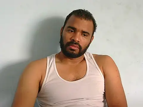 Snapshot of YOX22 chatting on October 2025 02:30:02 PM YOX22 online show from October 2025 02:30:02 PM