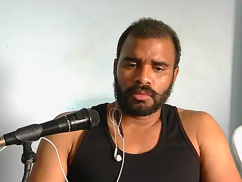 Snapshot of YOX22 chatting on February 2026 09:19:01 PM YOX22 online show from February 2026 09:19:01 PM