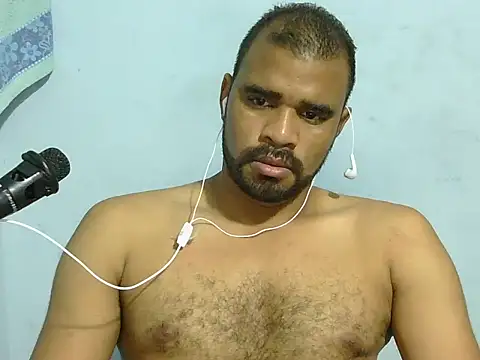 Snapshot of YOX22 chatting on February 2026 07:31:02 AM YOX22 online show from February 2026 07:31:02 AM