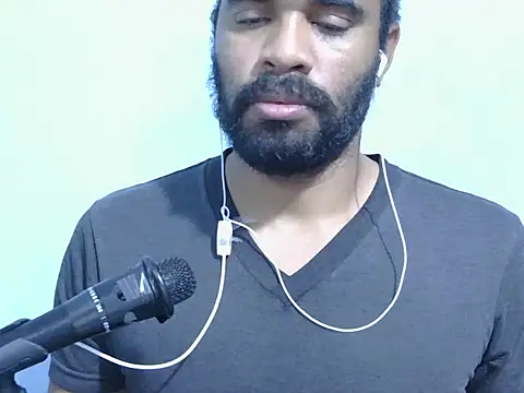 Snapshot of YOX22 chatting on March 2026 03:01:02 AM YOX22 online show from March 2026 03:01:02 AM