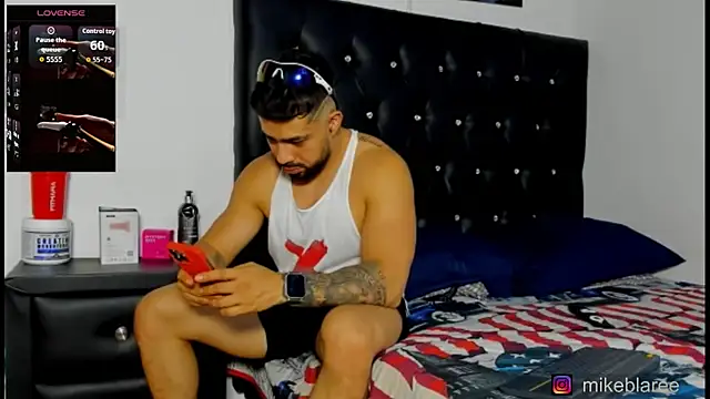 mikeblaree online show from April 2026 07:33:01 PM