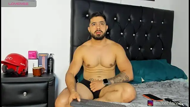 mikeblaree online show from April 2026 09:21:02 PM