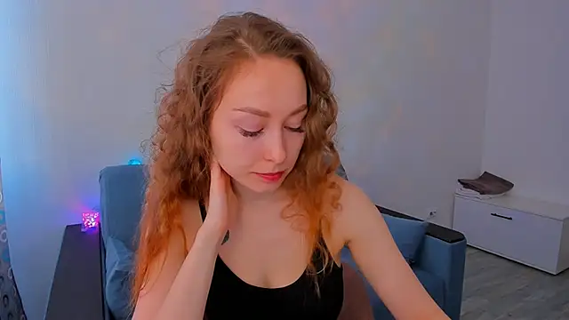 Snapshot of marilinaal chatting on February 2025 07:04:02 AM marilinaal online show from February 2025 07:04:02 AM