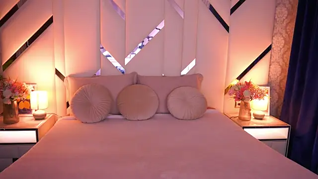 LindsieGreyy online show from April 2026 06:58:01 AM