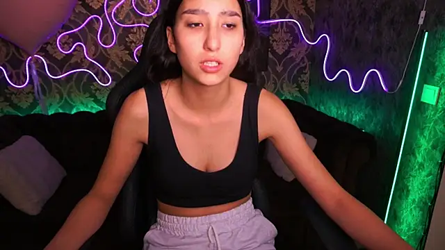 CharmMocco online show from February 2025 10:37:02 AM