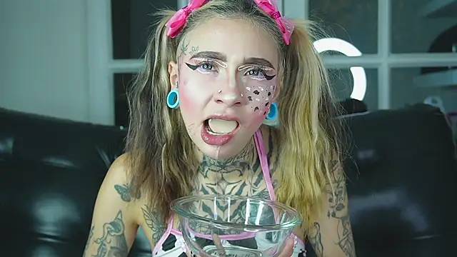 miss   angel online show from March 2026 10:32:01 AM