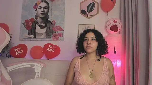 Dhalila  online show from February 2025 07:26:01 AM