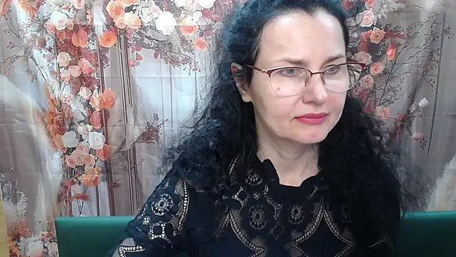 Miroslava Happi online show from May 2026 05:38:02 AM