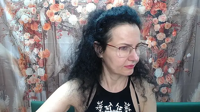 Snapshot of Miroslava_Happi chatting on July 2026 05:45:02 AM Miroslava Happi online show from July 2026 05:45:02 AM