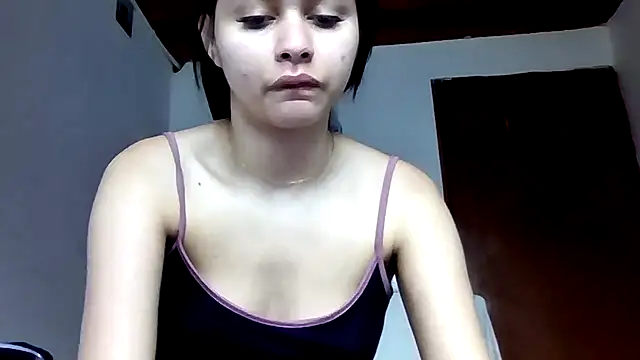 CHLOE ISABELL online show from April 2026 07:03:02 PM